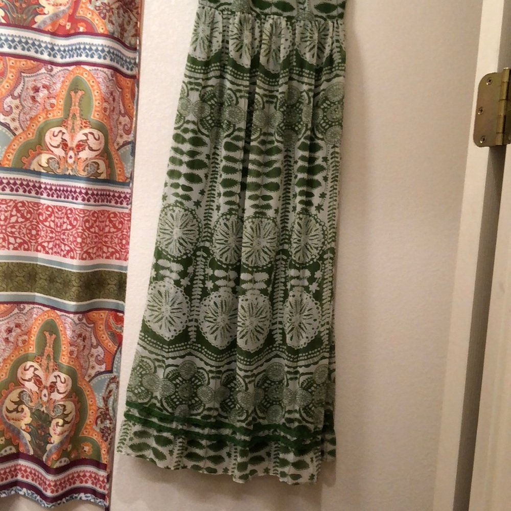 Halter Maxi dress - Picture 2 of 2
